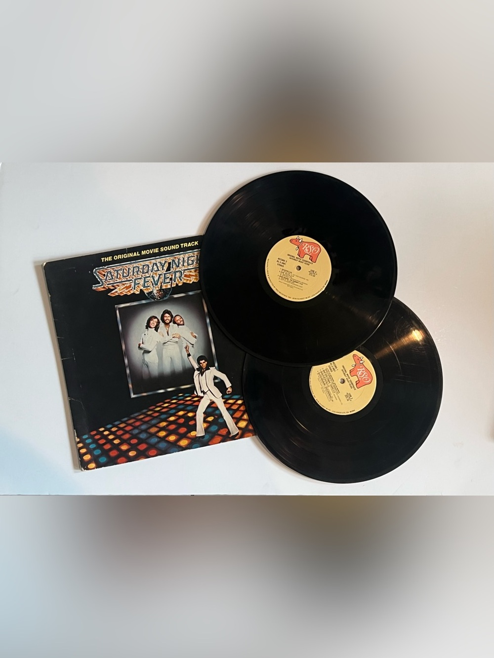 Saturday Night Fever Soundtrack Vintage 1977 2 LP Vinyl Record RS-2-4001⁠
